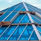Прозрачная крыша — интересное решение для загородного дома