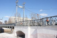 В Иваново скоро завершится ремонт пешеходного моста через реку Уводь
